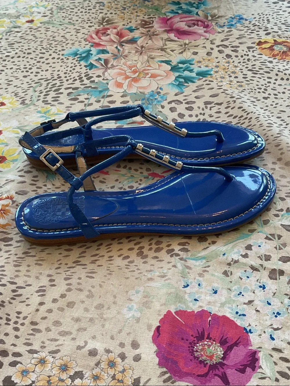 Vince Camuto patent leather